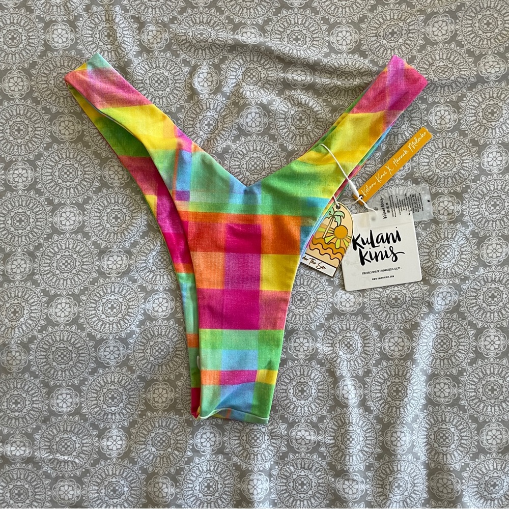 Kulani Kinis bikini bottom